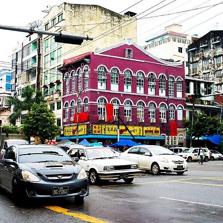 The Sat Yangon Hostel Exterior photo
