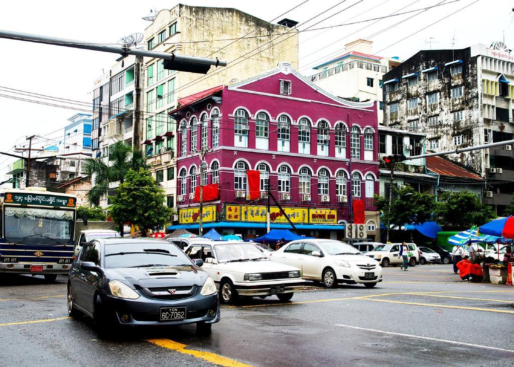 The Sat Yangon Hostel Exterior photo