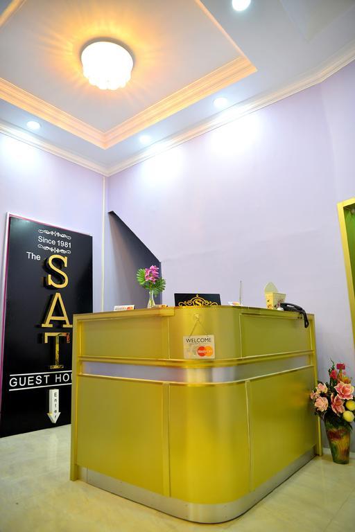 The Sat Yangon Hostel Exterior photo