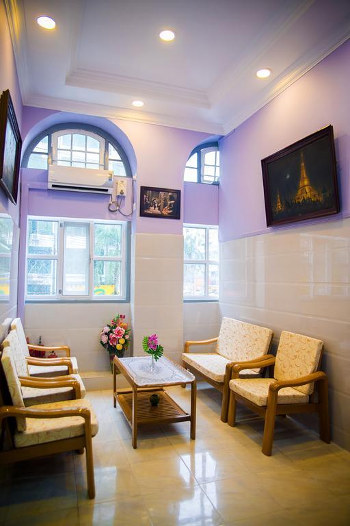 The Sat Yangon Hostel Exterior photo