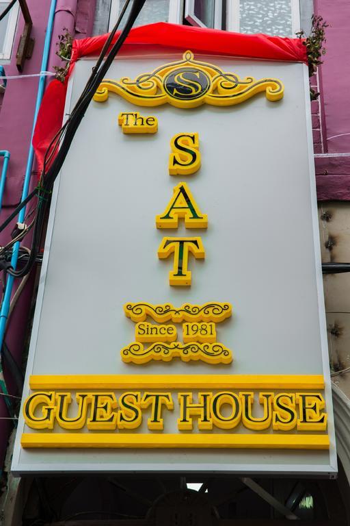 The Sat Yangon Hostel Exterior photo