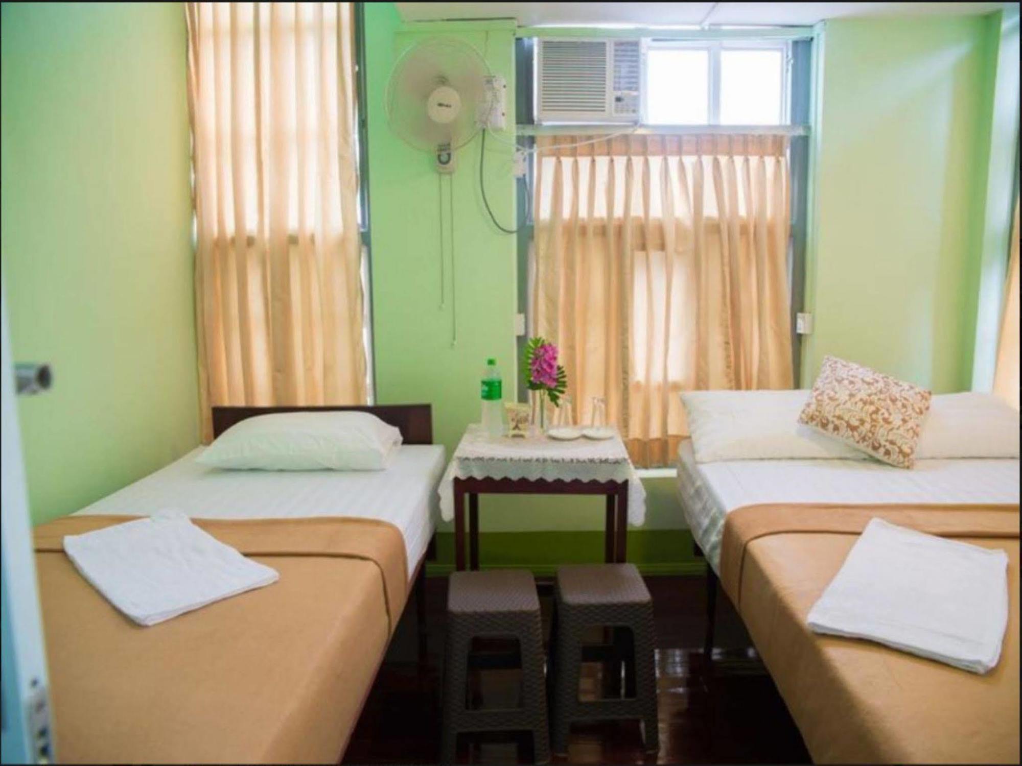 The Sat Yangon Hostel Exterior photo
