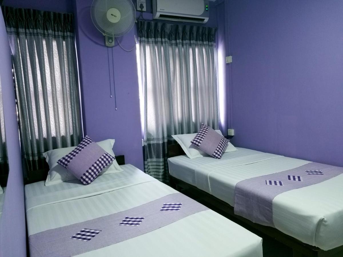 The Sat Yangon Hostel Exterior photo