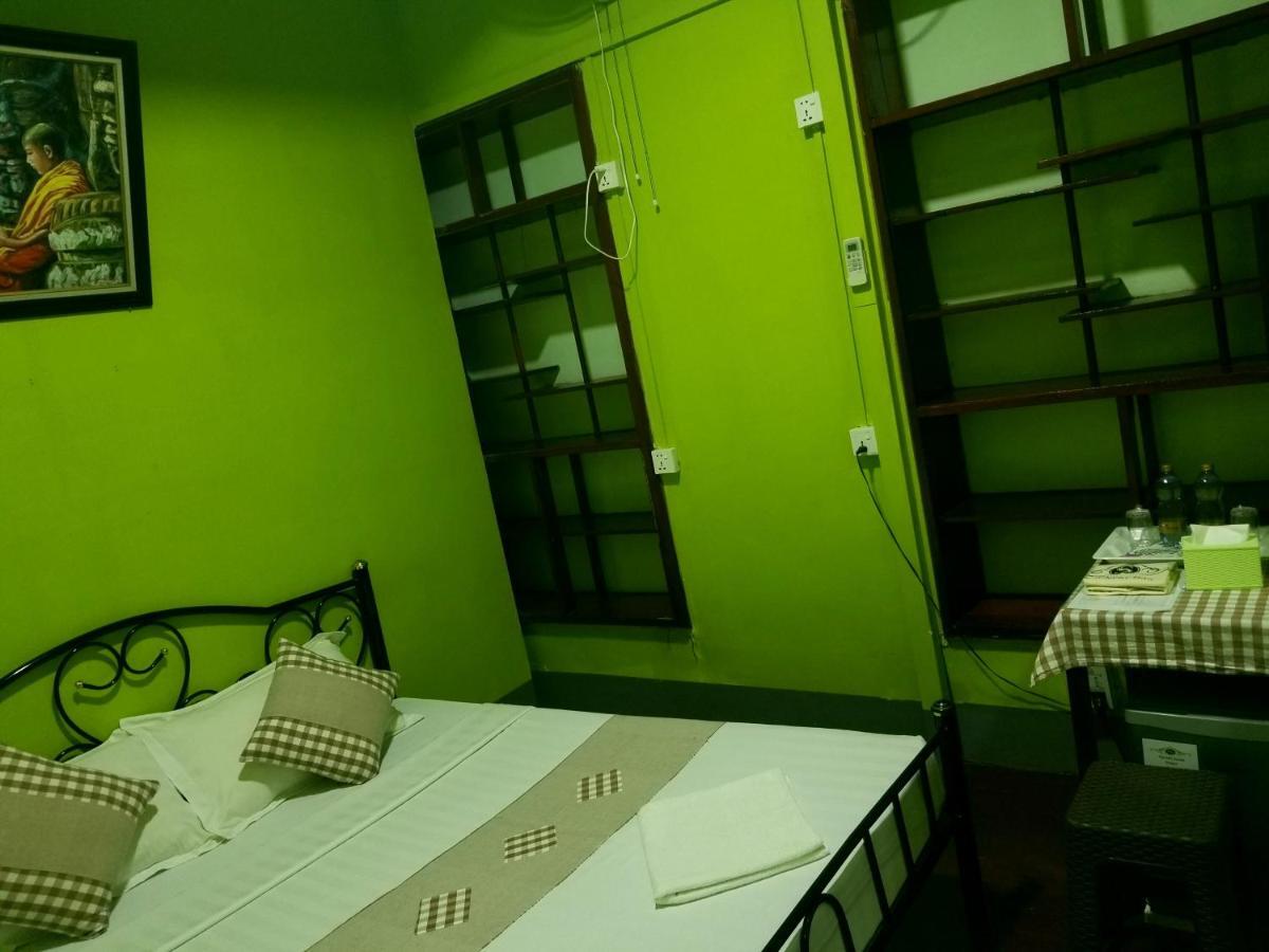 The Sat Yangon Hostel Exterior photo
